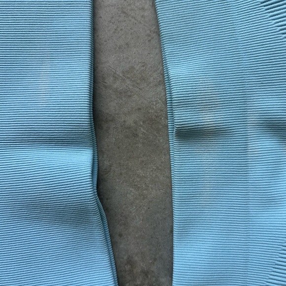 Women's Blue Ribbed Workout  Set - Picture 2 of 2